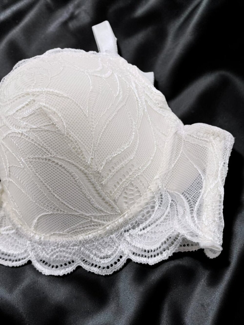 Paramour White Lace Underwire Bra 38C NWT - Picture 5 of 5